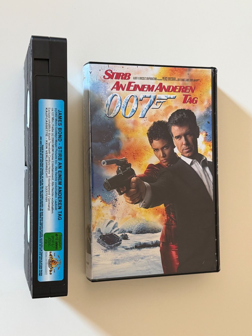 Tutti i VHS: 007 James Bond Stirb An Einem Anderen Tag – Usato da Altstätten SG venduto da sheamus