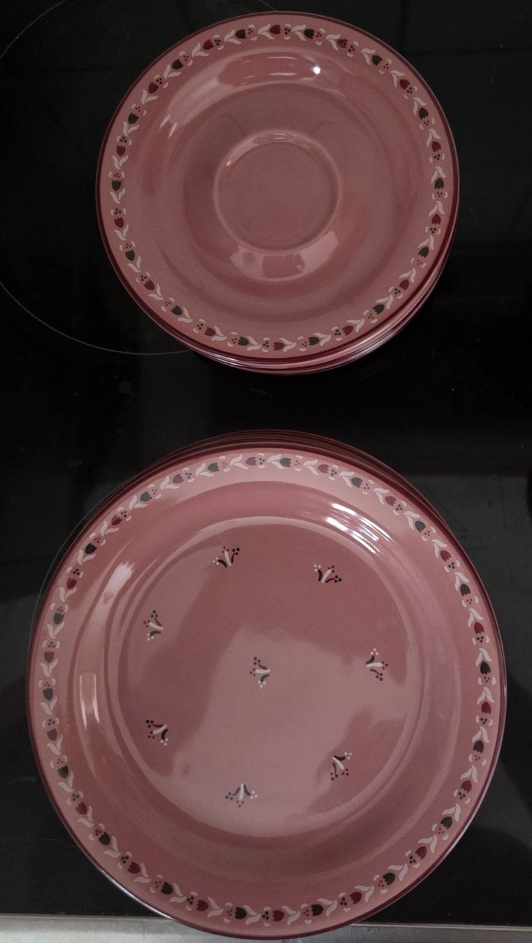 Services de table: Kaffeeservice rosa mit Blumenmuster 4er Set – D'occasion à Pratteln par Barfuss999 1
