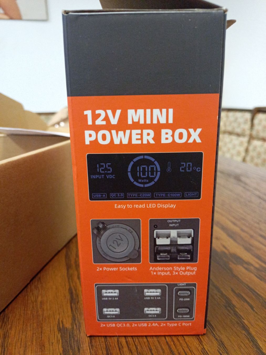 Caricatori & Batterie: AMOMPOWER 12V Mini Power Box Neuwertig – Nuovo e nell'imballaggio originale da Laupen ZH venduto da SportcarsLaupen 1