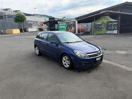 Opel Astra Hatchback blau manuell guter Zustand