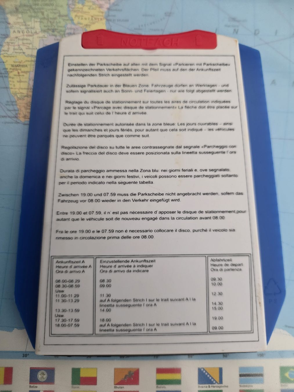Accessori per altri veicoli: Offizielle Parkscheibe blau mit Eiskratzer Kunststoff – Nuovo (secondo la descrizione) da Sempach Station venduto da SwissRolli 1