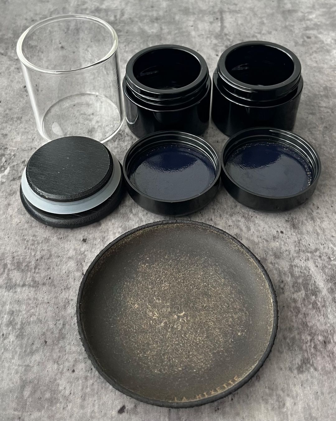 Box contenitori: Cannabis Stashbox – Usato da Gossau ZH venduto da Nn_y5l9 3