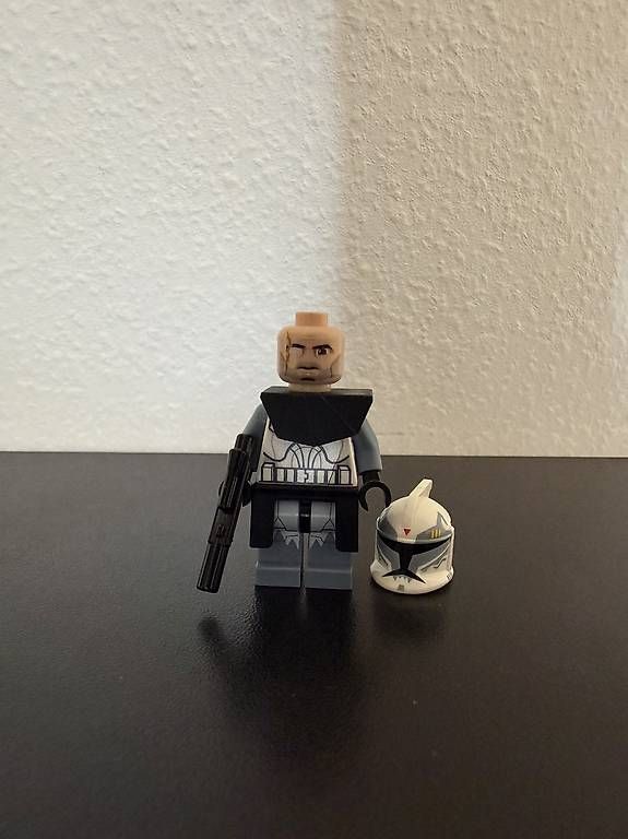 Lego Statuette: Lego Star Wars Figur Clone Commander Wolffe – Usato da Zürich venduto da Liam_Hess
