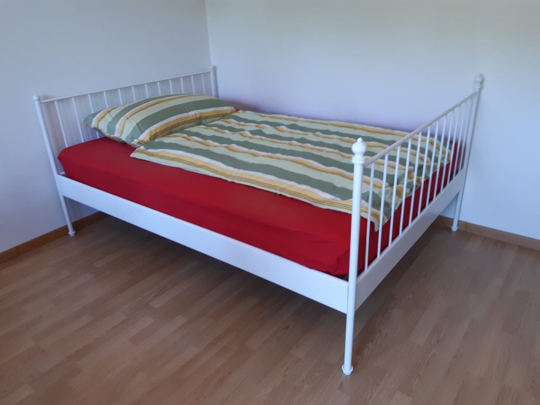Ikea Betten: Eisenbett Leirvik mir Rost und Matratze – Gebraucht aus Appenzell Meister. von Lignum