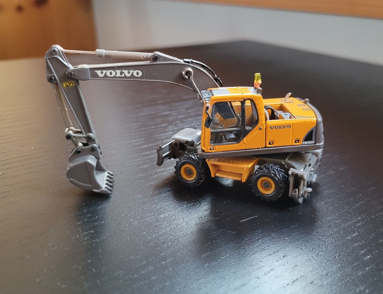 Kit di modellismo & Modellini statici: 1:87 Modelle – Usato da Hettiswil venduto da kuese85 4