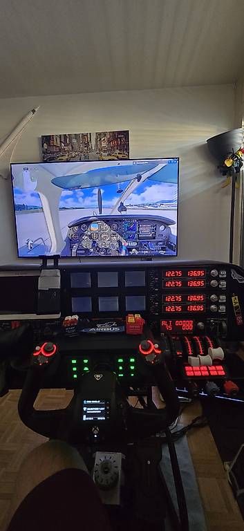 Manettes: Vend simulateur de vol  – D'occasion à Les Acacias par ge5_6typ 4