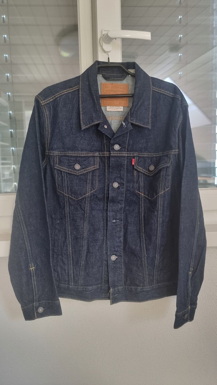 Levi's Jeans: Levis Jeansjacke Trucker – Neu (gemäss Beschreibung) aus Beringen von vespa010