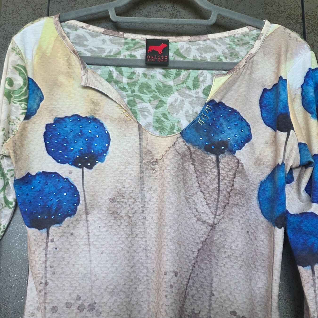 Top: 🐸 CULITO OBERTEIL TOP PULLOVER S / M MIT STRASS – Usato da Môtier (Vully) venduto da Frogs 1