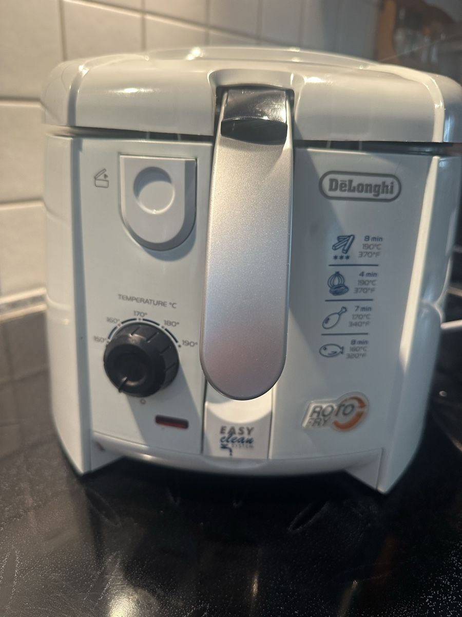De'Longhi Elettrodomestici da cucina: DeLonghi RotoFry – Usato da St. Gallen venduto da Goldacherin