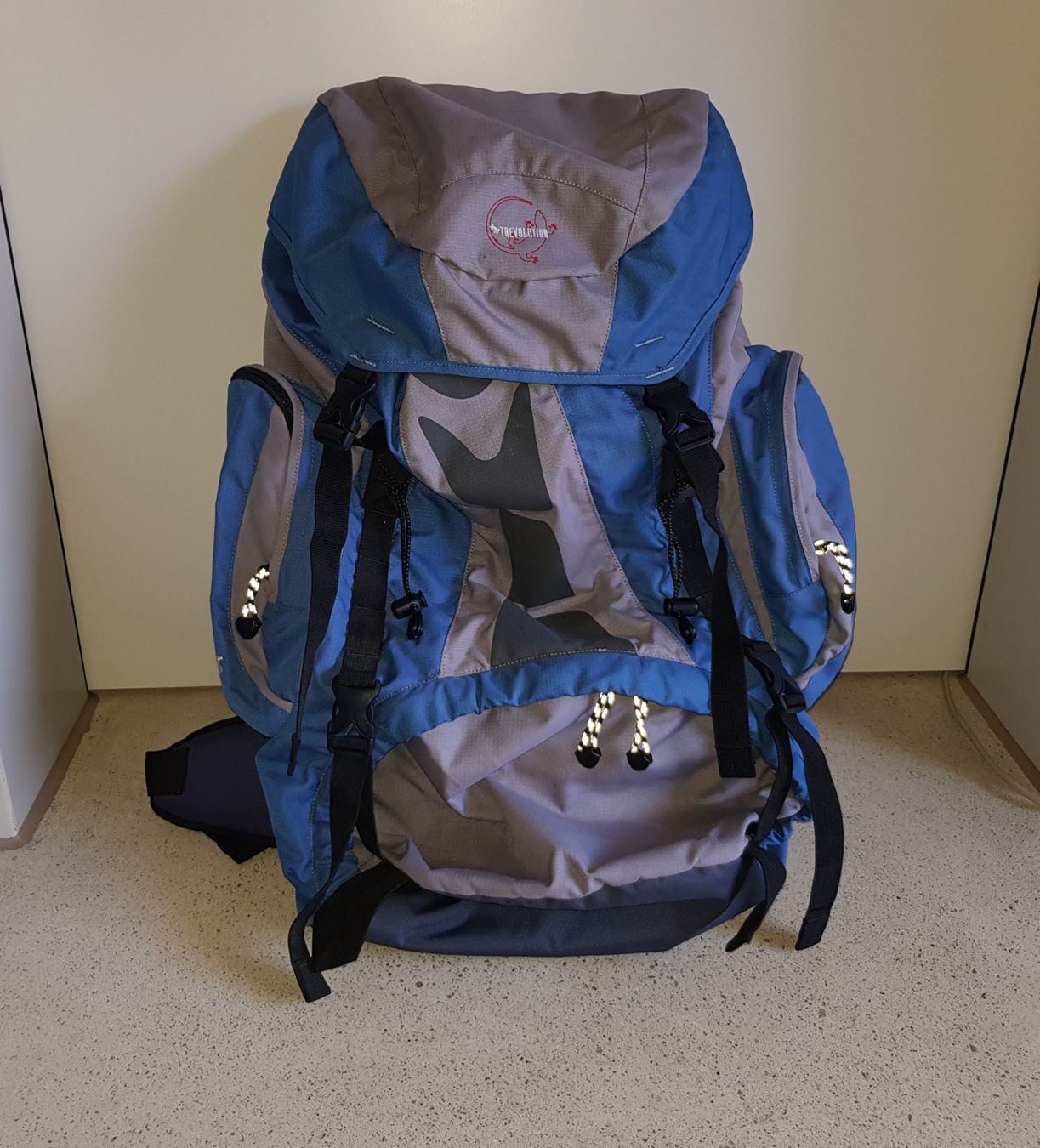 Trevolution Zaini: Trevolution Dakota 55 Trekkingrucksack – Usato da Basel venduto da Birs868