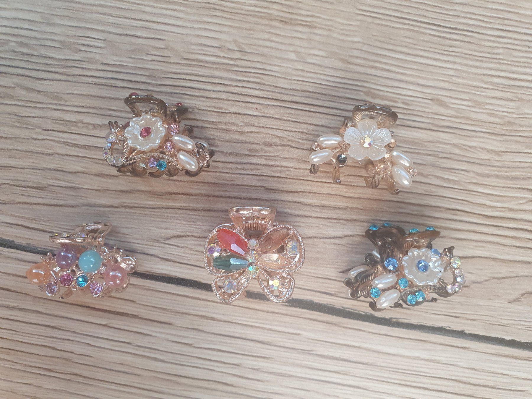 Accessori per capelli: Haarklammern – Usato da Moosseedorf venduto da Sonnenschein..
