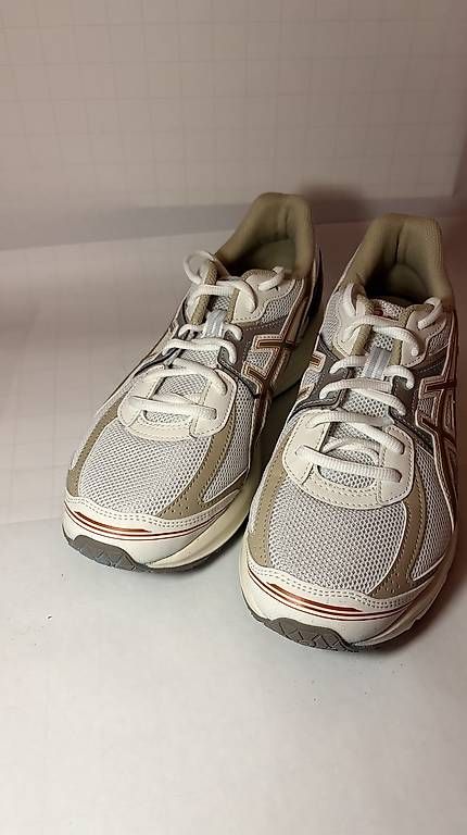 Damenschuhe: Asics Schuhe – Neu und originalverpackt aus Basel von kis_g8bg 1
