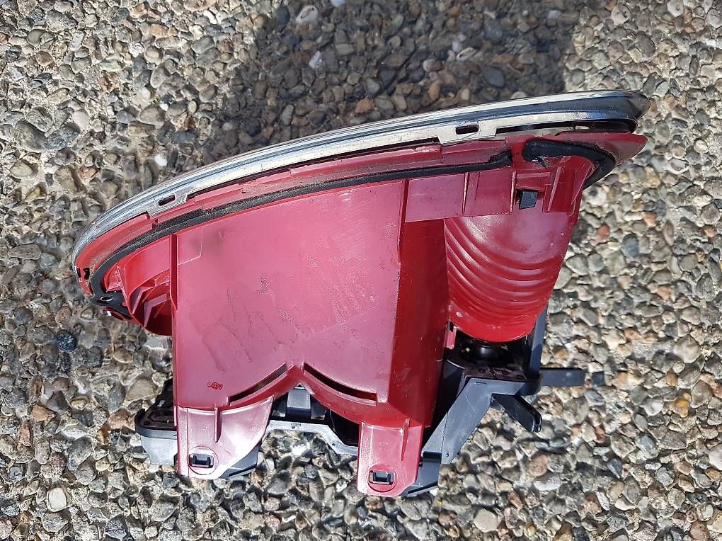 Tutti pezzi di ricambio auto: Faro posteriore destro per MINI One R56 2007-2013 – Usato da Contra venduto da urs.betschart 1
