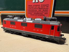 Hag 212  Re 4/4II rouge phares ronds