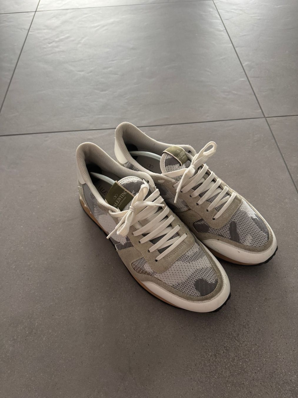 Valentino Herrenschuhe: Valentino Garavani Rockstud Sneaker, Grösse 44 – Gebraucht aus Kleindöttingen von Kimbo93