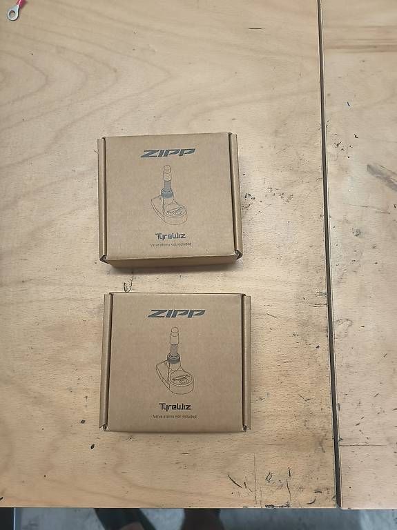 Pièces détachées: Capteur de pression Tyrewiz – Neuf avec emballage d'origine à Granges VS par jos_h5bf