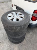 VW Amarok 2011 Räder und Abdeckung 