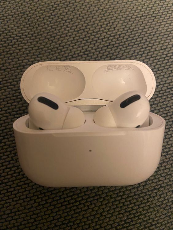 AirPods pro MagSafe Charging Case | Kaufen auf Ricardo