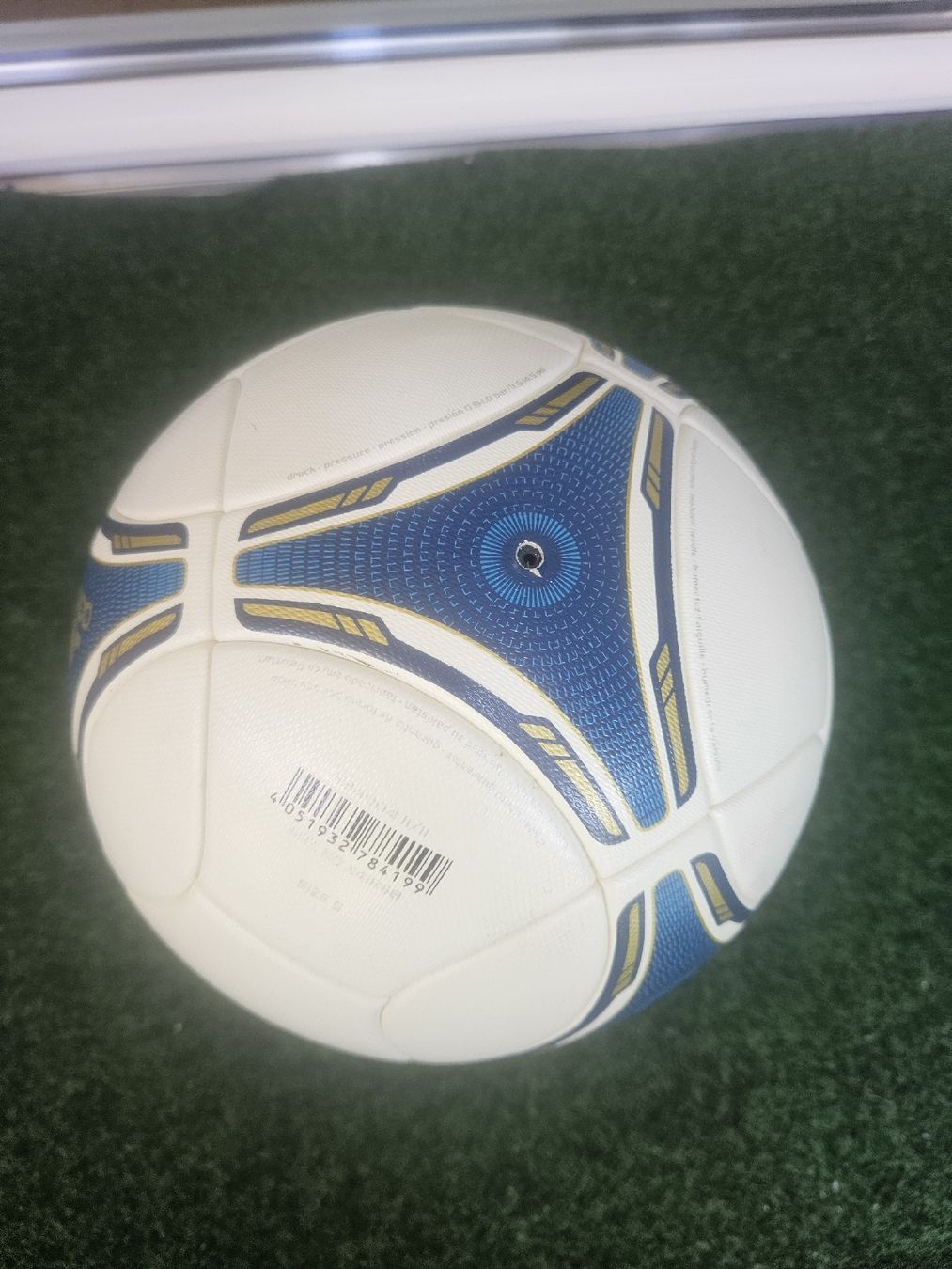 Adidas Bälle: Adidas Tango 12 Official Matchball  – Gebraucht aus Emmenbrücke von TopGato 4