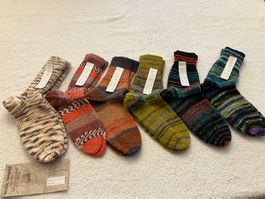 1 Paar neue handgestrickte Socken Nr. 35/36 zur Auswahl