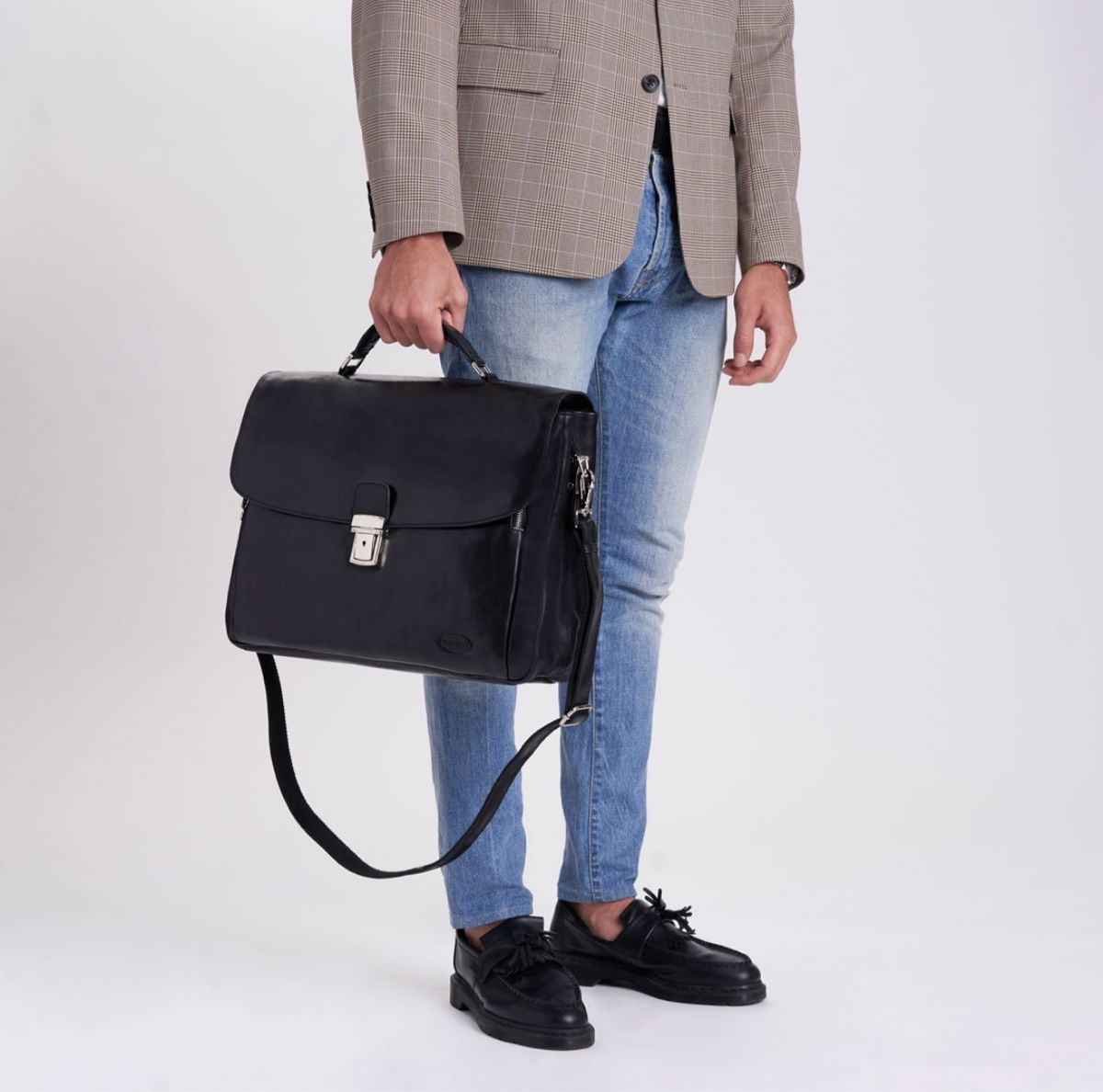 Koffer & Taschen: Aktentasche aus Leder Nyse – Neu und originalverpackt aus Wittenbach von WWW.DRILUBAGS.CH 1