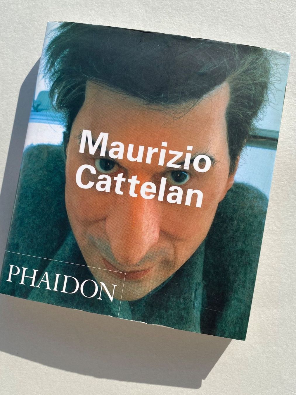 Libri: Maurizio Cattelan Phaidon Kunstbuch – Usato da Zürich venduto da lesgarcons