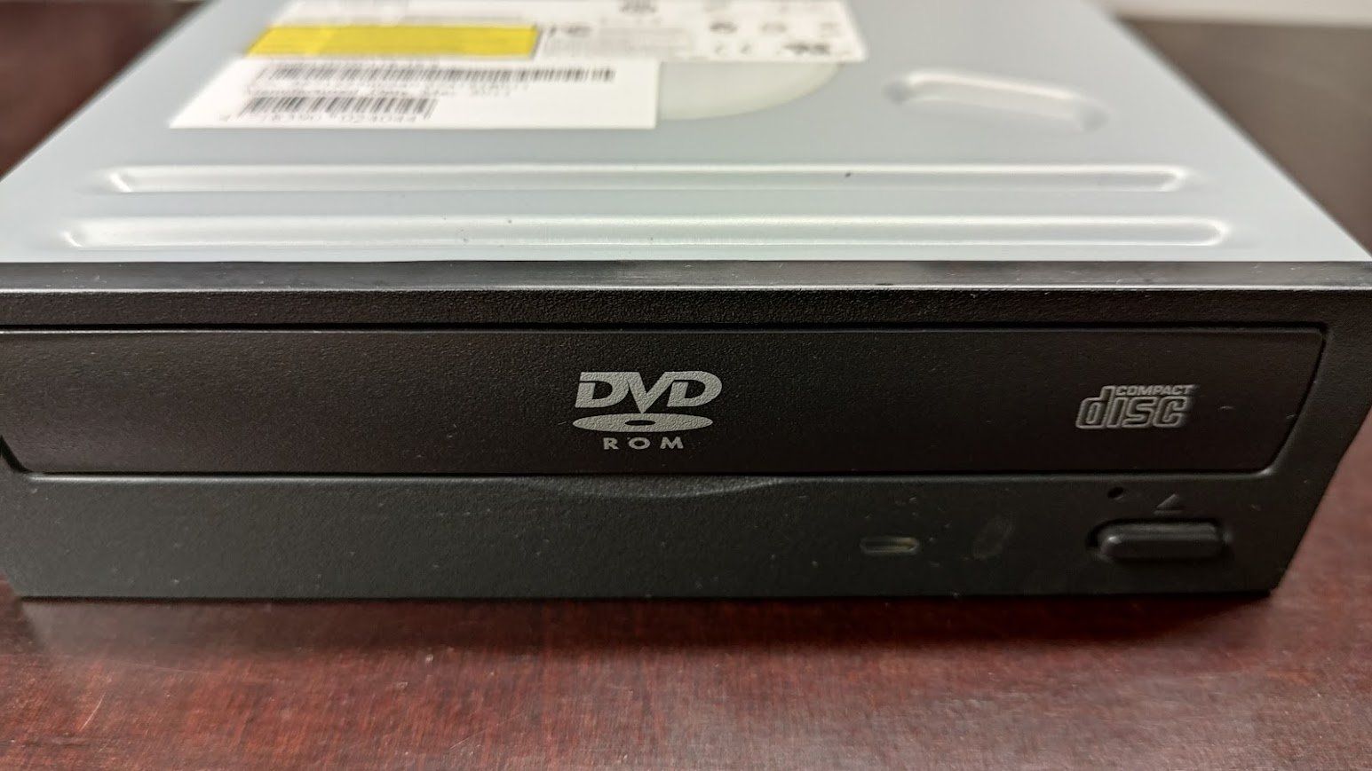 Componenti elettronici: DVD-Laufwerk – Usato da Lützelflüh-Goldb venduto da alb_d9cx