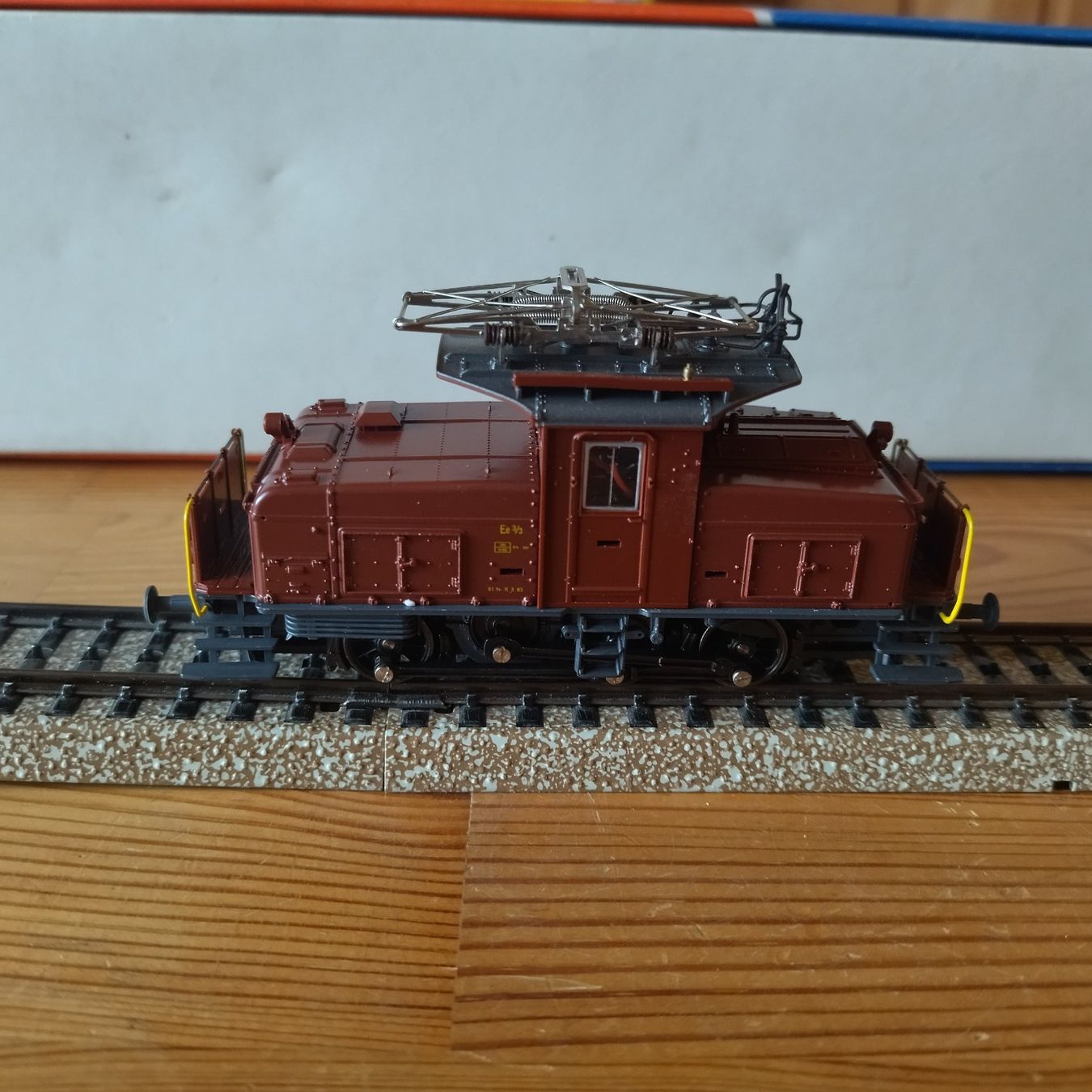 Roco Modellini di ferrovie: Roco Lok Ee 3/3 (955) – Usato da Basel venduto da BeanieUp