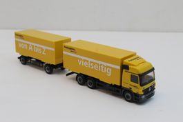 Herpa 151917 MB Actros LKW Anhängerzug PostLogistics