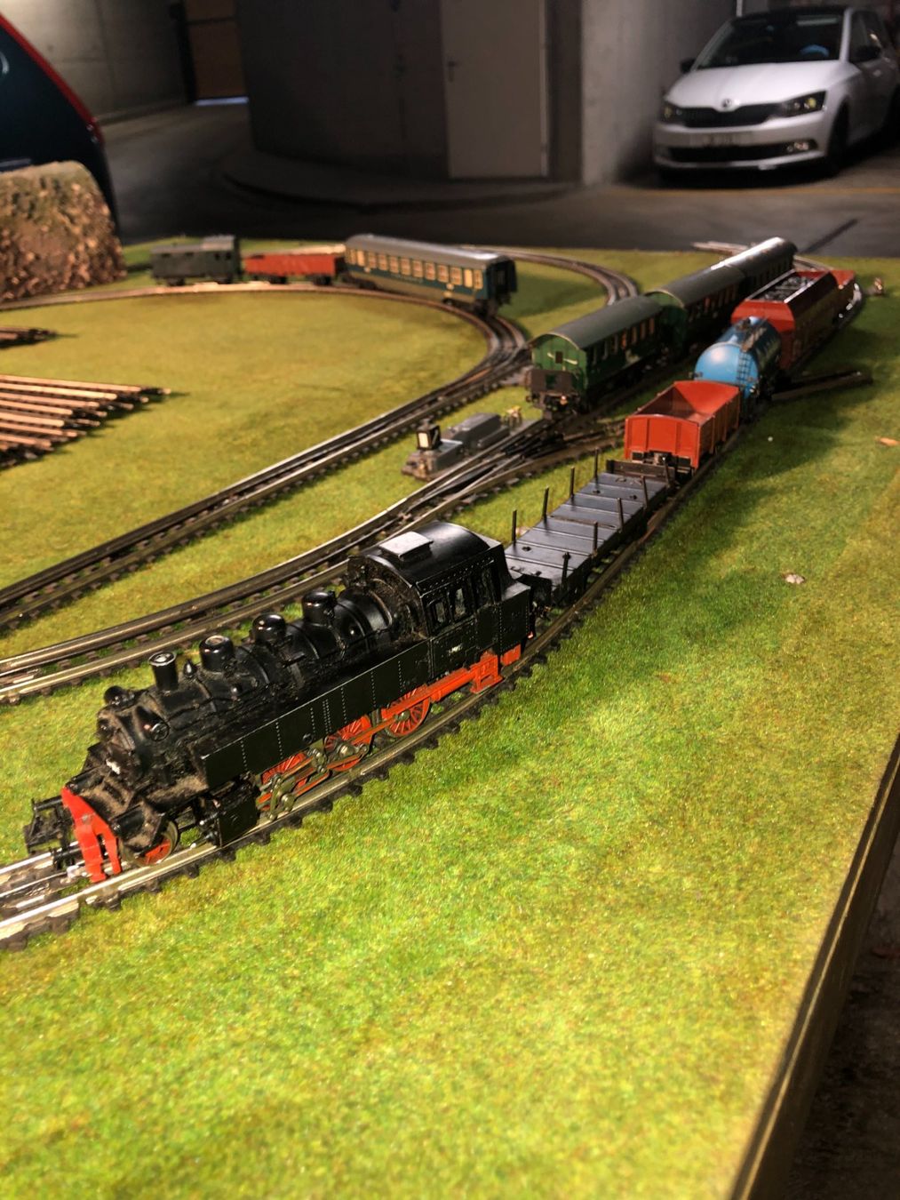 Trix Modelleisenbahnen: TRIX Express Konvolut aus den 1960 Jahren – Gebraucht aus Brüttisellen von Ereich 8
