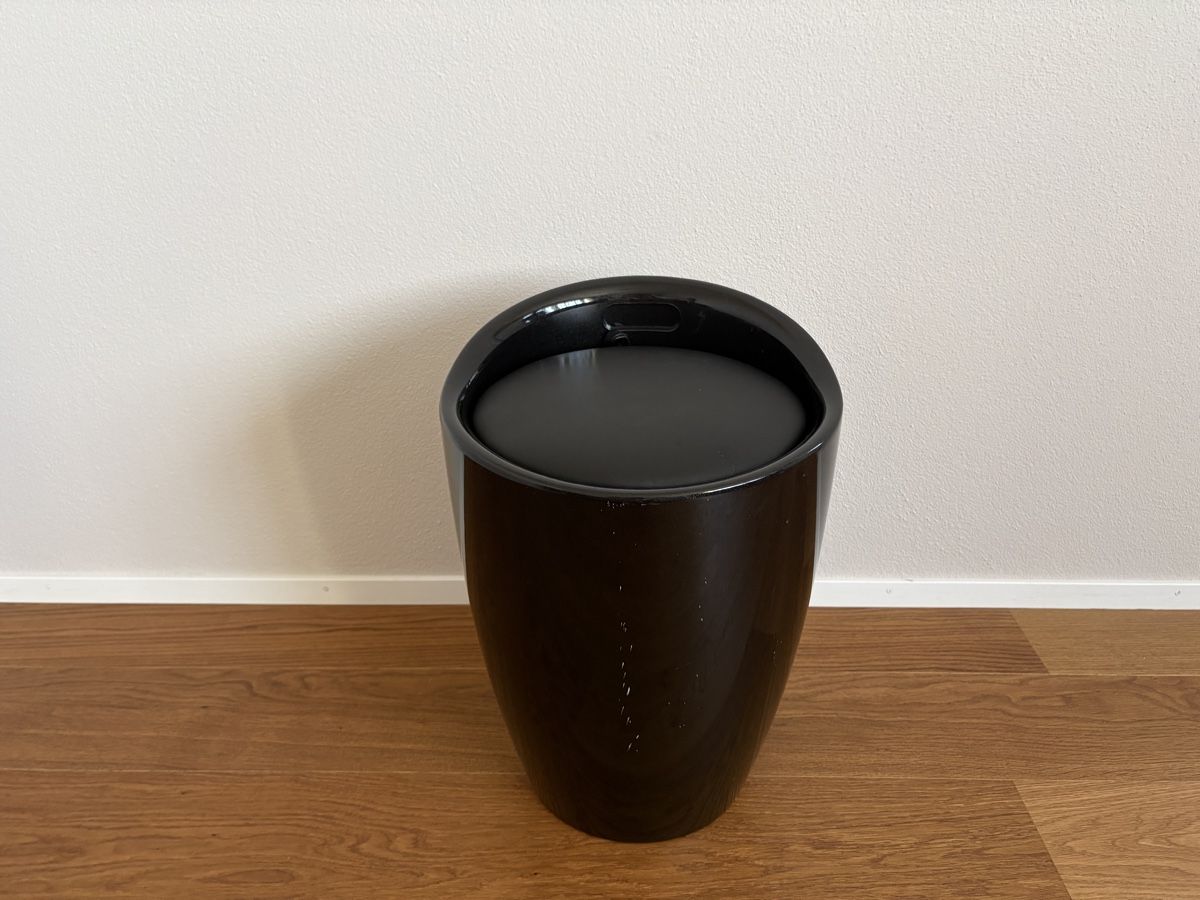Sgabelli: Hocker schwarz mit Stauraum – Usato da birr venduto da vde_6522 1