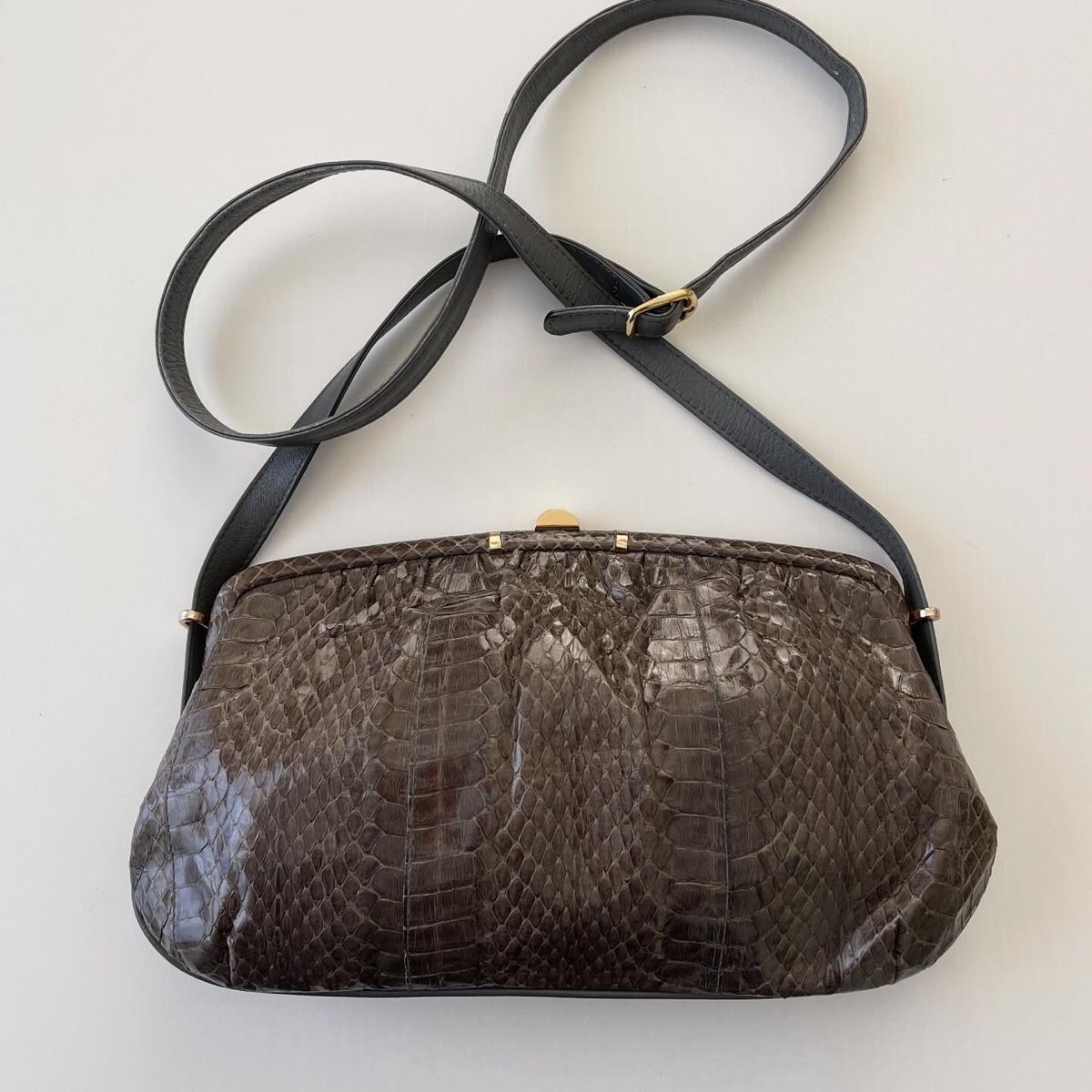 Borse da donna: PHYTON LEATHER Bag/Clutch – Usato da Freienbach venduto da Avviivva_Shop