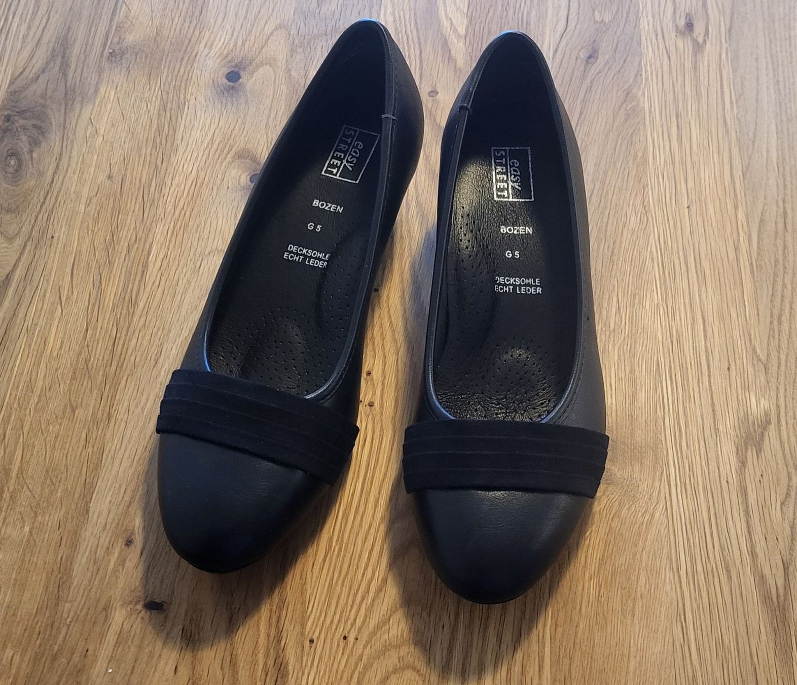 Damenschuhe: Pumps mit kleinem Absatz, Grösse 38-39 – Neu (gemäss Beschreibung) aus Gommiswald von Babzee4 1