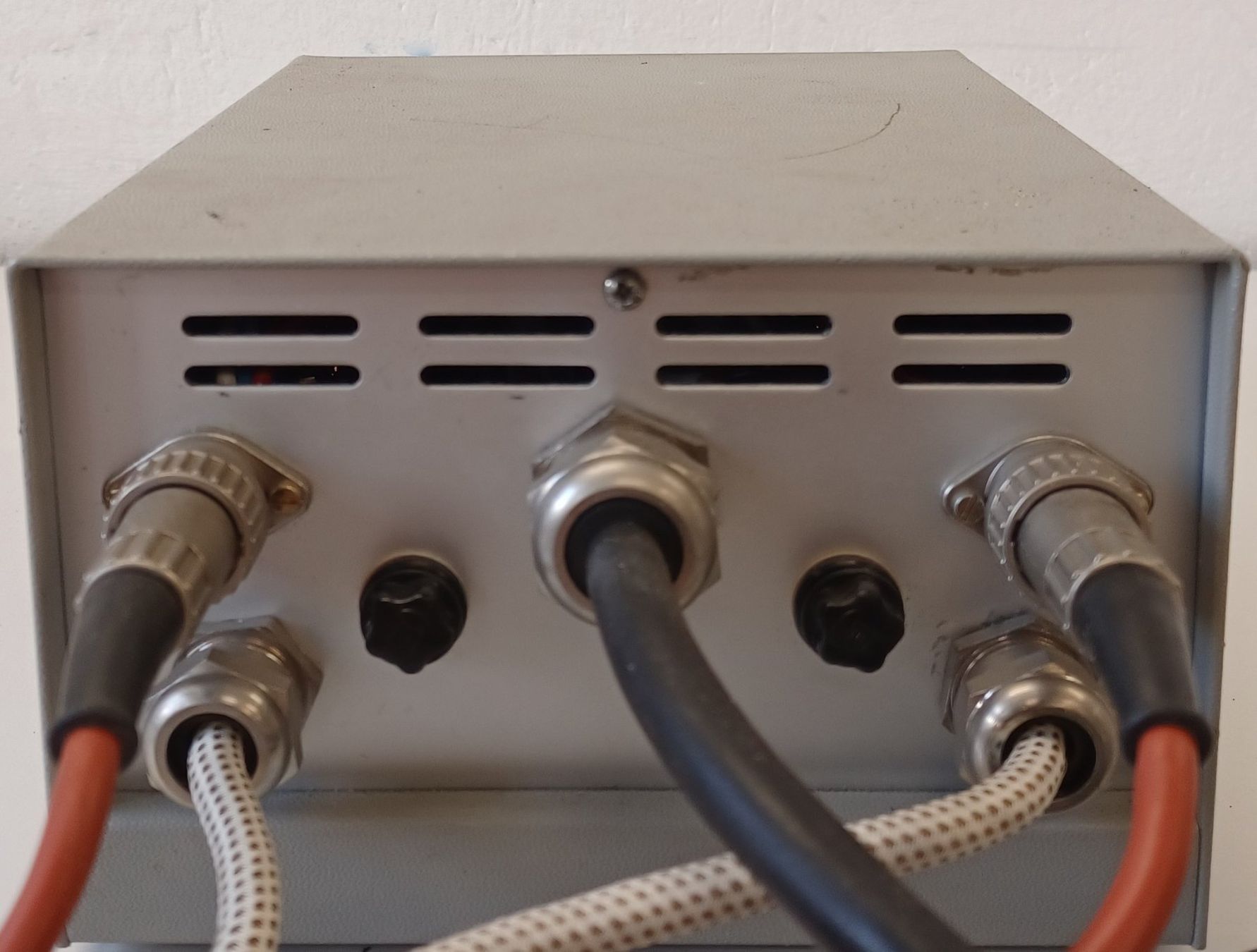 Laborzubehör: Temperature controller – Defekt aus Niederdorf von LeptonAG_Labor 4