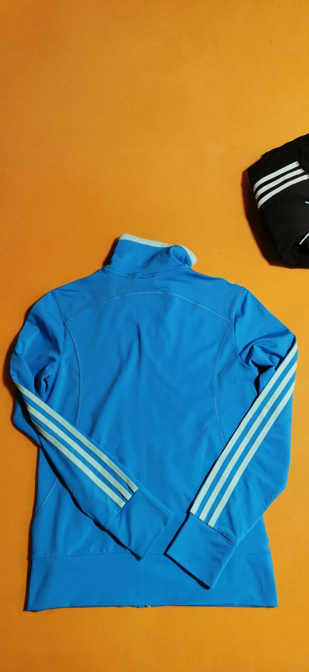 Adidas Lotti di vestiti: Adidas Trainingsanzug Gr. XS 3-teilig – Nuovo (secondo la descrizione) da St. Niklaus VS venduto da Distel60 4