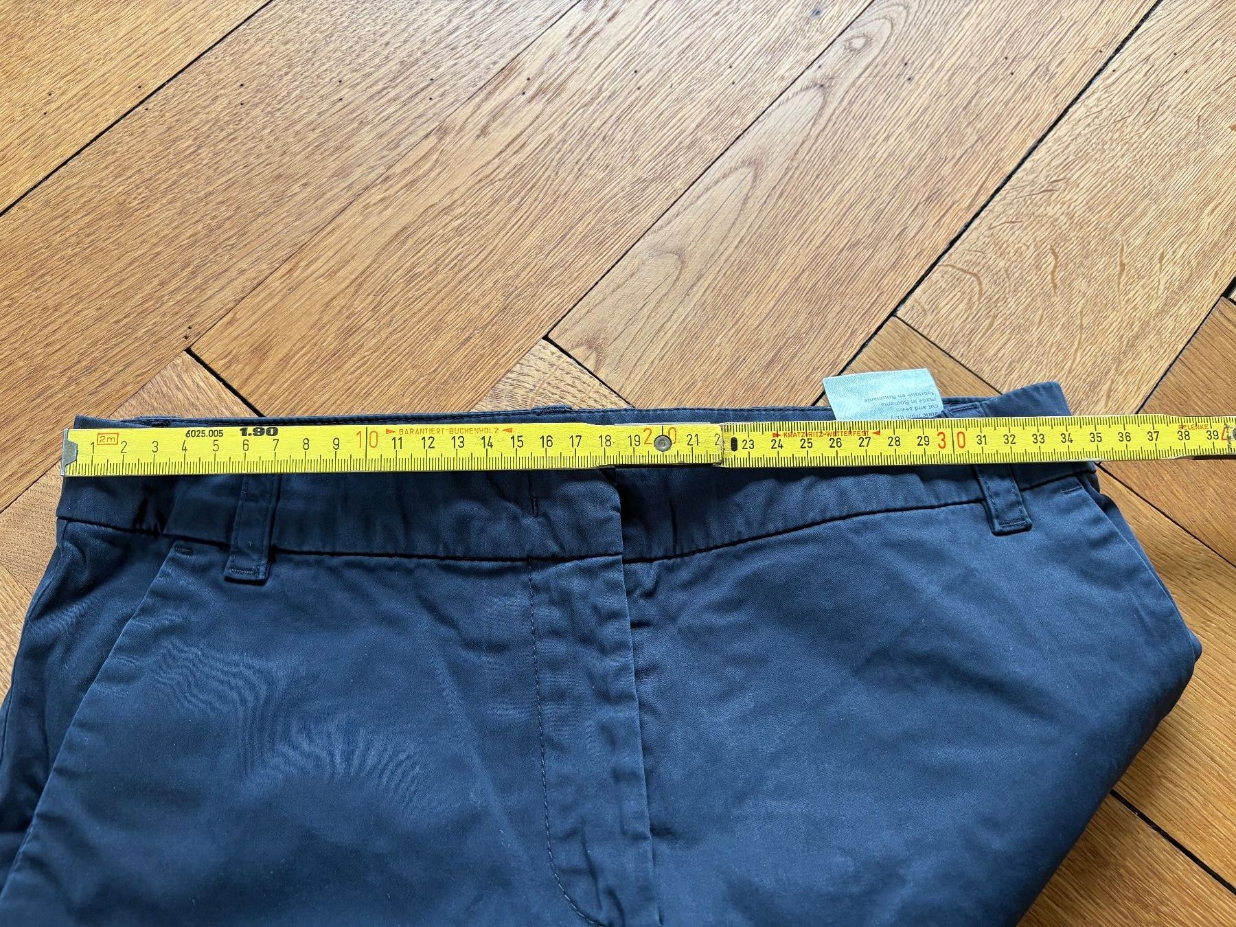 Marc Cain Hosen: Chino-Hose von MARC CAIN Gr. 34 – Gebraucht aus Zürich von triangular 5