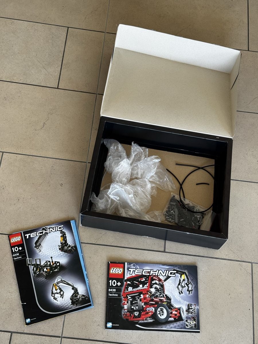 Lego Kit di costruzioni: Lego Technic Truck Nr. 8436 – Usato da Lachen SZ venduto da derMensch1111 3