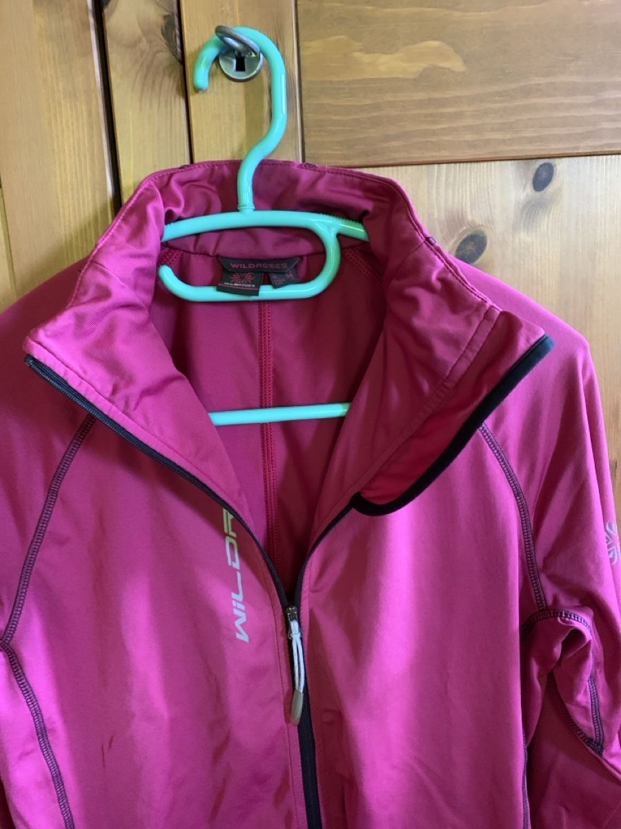 Jacken: Pull jacquet Wild Roses M.  marque comme dynafit ou sportiva – Gebraucht aus Finhaut von dod 2