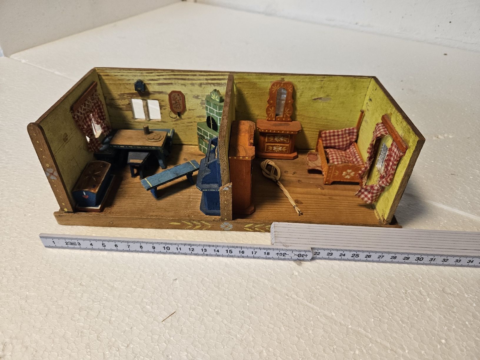 Case e mobili per bambole: Puppenhaus antik – Usato da Haslen GL venduto da Sandra40