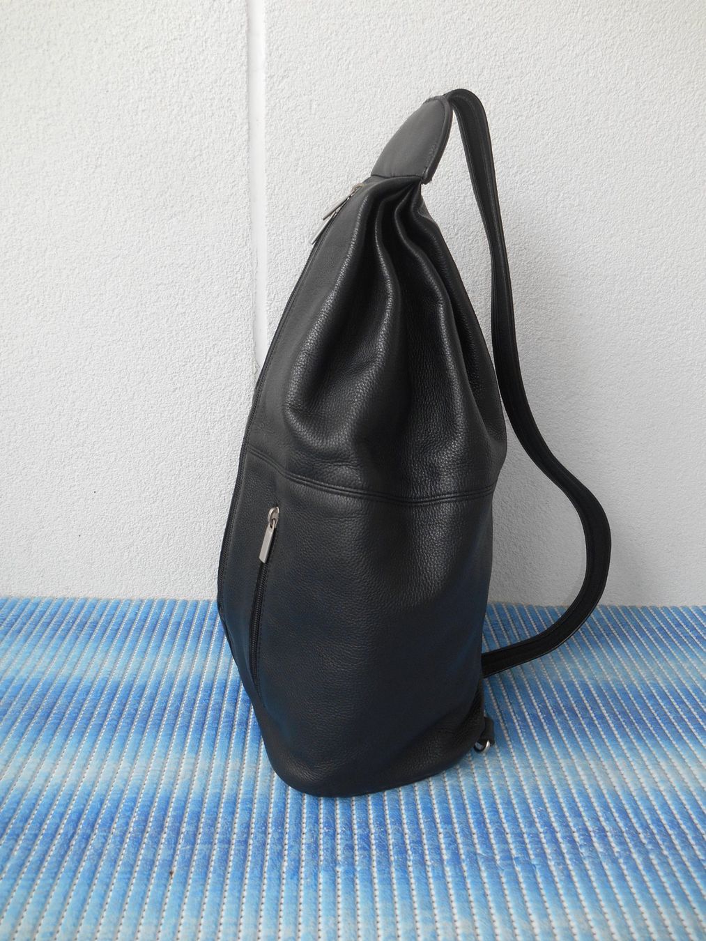 Zaini: EM-EL Leder Rucksack /Umhängetasche – Usato da Basel venduto da Birs868 1
