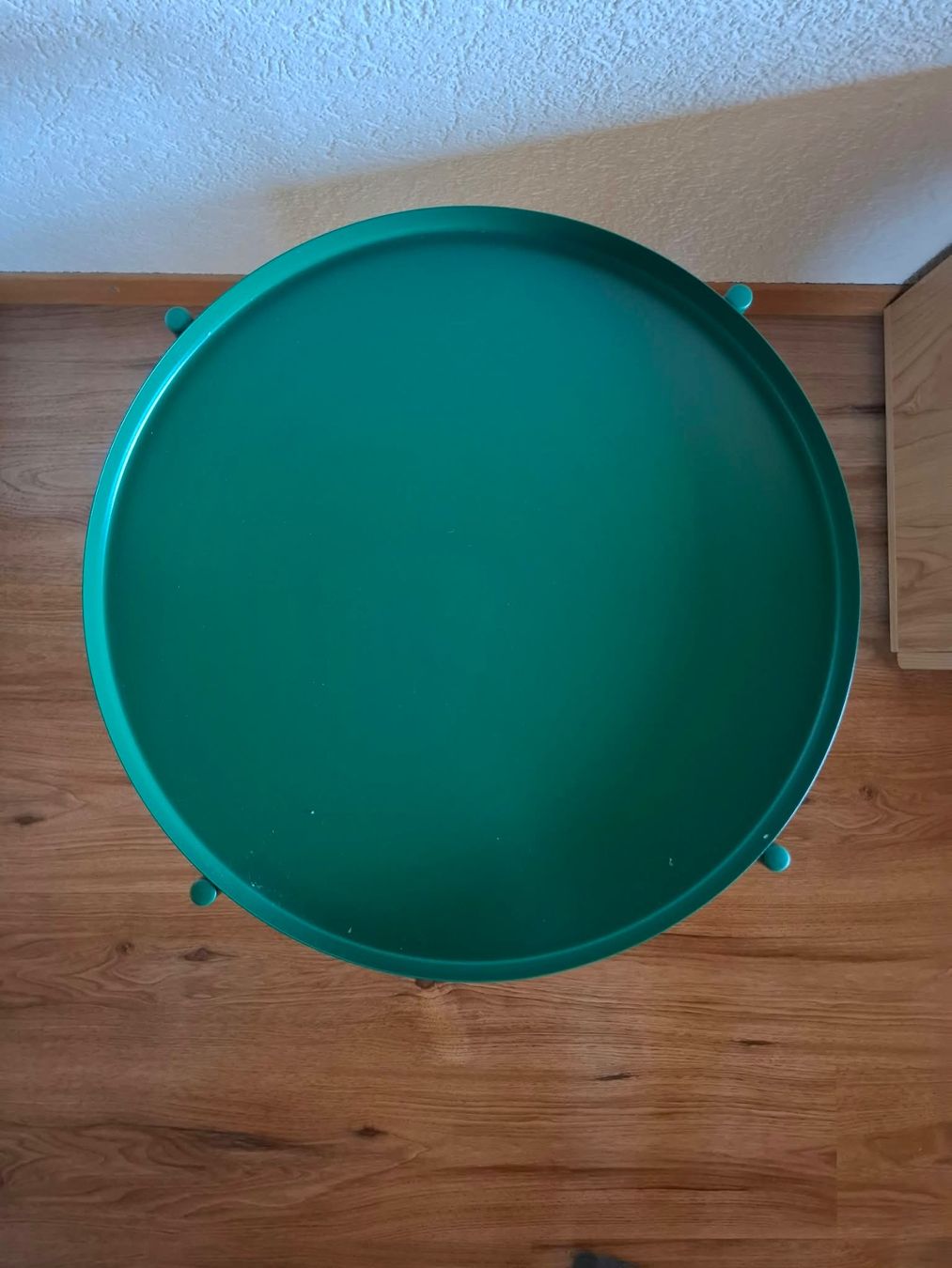 Ikea Tische: Table d'appoint verte – Gebraucht aus La Rippe von mau_k826 2
