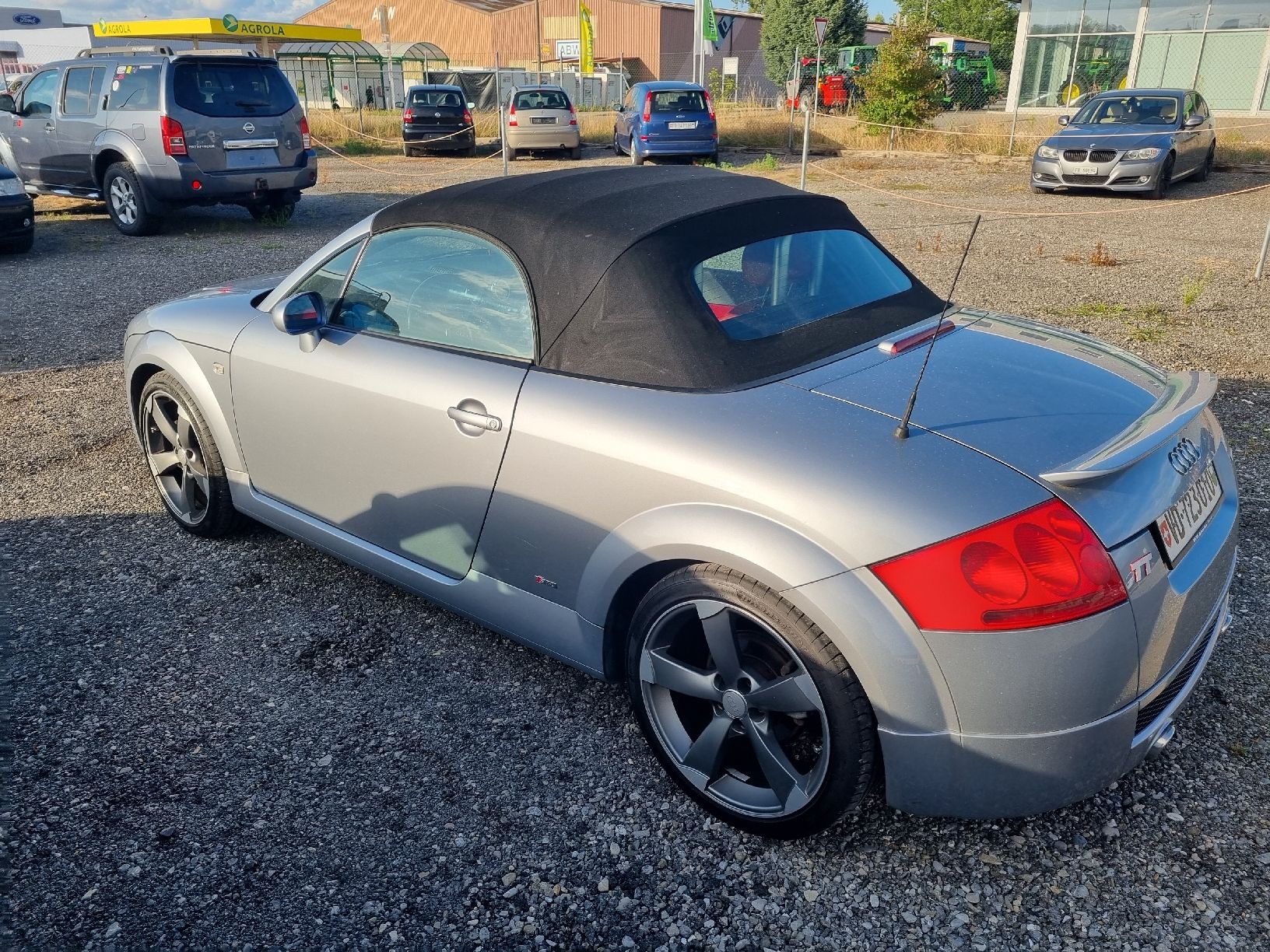 Audi Automobili: Audi TT Roadster Quattro 225ps – Usato da Rougemont venduto da 911__ 7