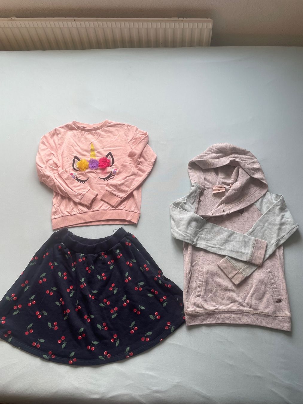 Lotti & Set di vestiti: Xxl Kleiderpacket 122/128 – Usato da Niederhasli venduto da sev_d7hq 6