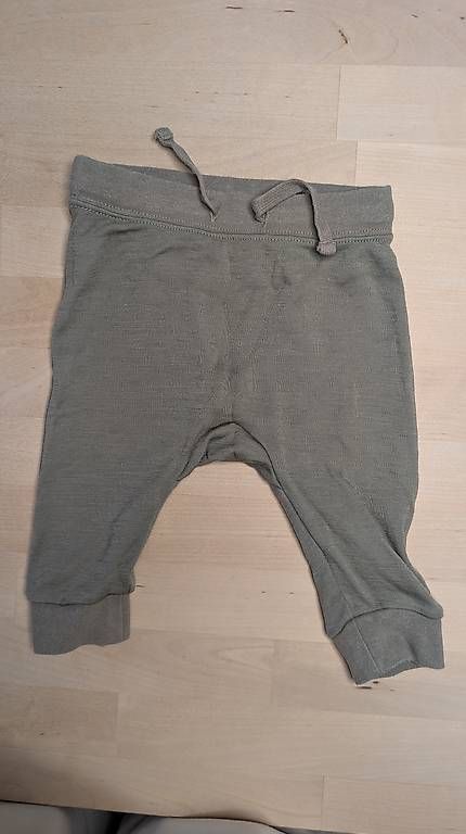 Pantaloni: Wolle Bambusviskose Hose 68  – Usato da Zürich venduto da albalm