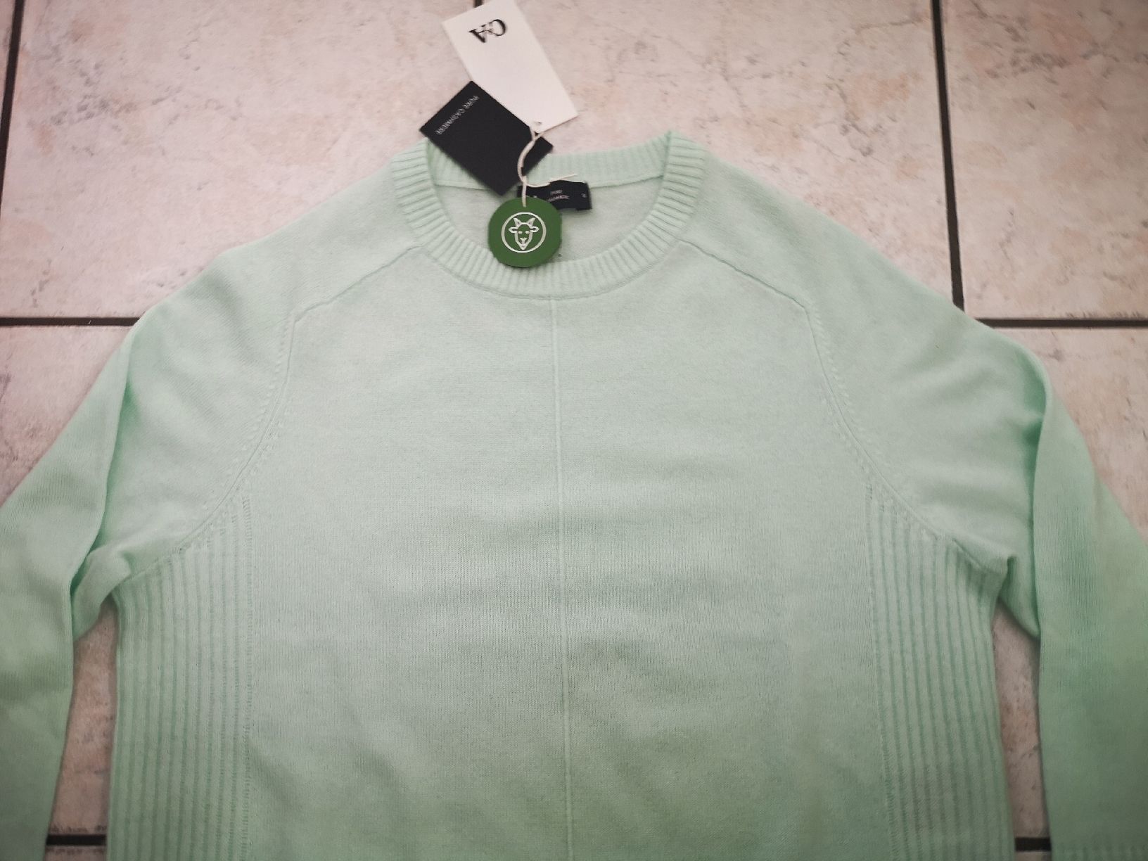 Maglioni & Felpe: Neu: Mintgrüner Kaschmir pullover Gr. S – Nuovo e nell'imballaggio originale da Sevelen venduto da gsandax 1