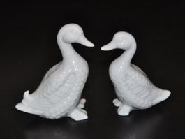 2 kleine Enten aus Porzellan