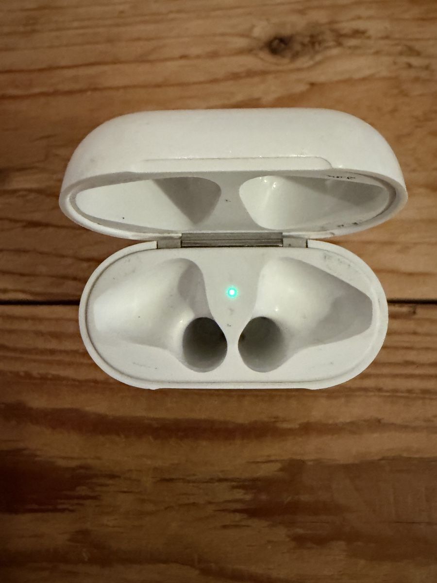 Apple Kopfhörer: Apple AirPods inkl. Ladecase – Gebraucht aus Volketswil von pinsel92 3