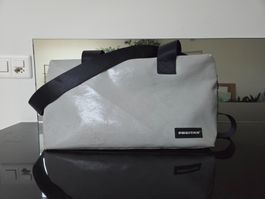 Lois Freitag Tasche