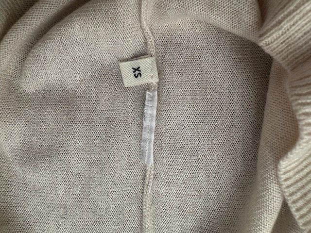 Pulls & Sweat-shirts: Pulli von Whistles mit eingesetzter Spitze,  Butterfly cut – Neuf (Voir description) à Genève par and_nv8c 5