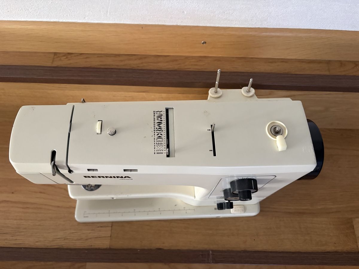 Bernina Macchine da cucire: Bernina 830 – Difettoso da Schlieren venduto da MQ1965 2